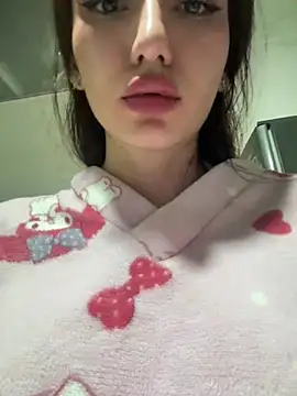 Maddy Jones online show from 02-15-25, 04:25