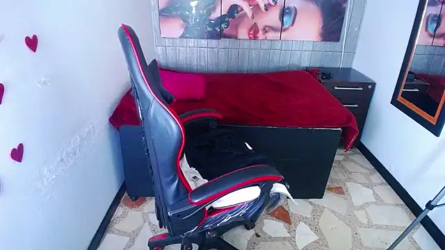 Anniee x online show from 02-27-26, 01:00