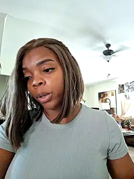 Snapshot of Sade_summer chatting on 01-03-25, 05:53 Sade summer online show from 01-03-25, 05:53