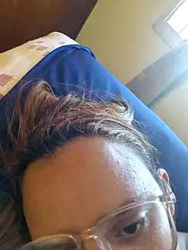 AliceRuivinha2 online show from 02-17-25, 06:15