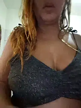 AliceRuivinha2 online show from 03-18-25, 10:46