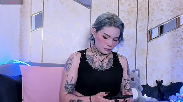 Snapshot of jinxv_nuss chatting on 01-21-25, 11:24 jinxv nuss online show from 01-21-25, 11:24
