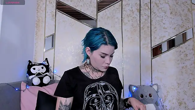 Snapshot of jinxv_nuss chatting on 01-28-25, 11:38 jinxv nuss online show from 01-28-25, 11:38