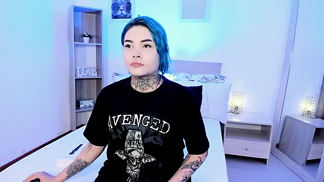 Snapshot of jinxv_nuss chatting on 02-17-25, 11:23 jinxv nuss online show from 02-17-25, 11:23