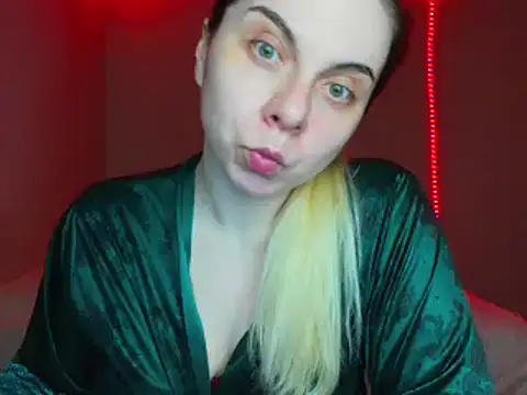 HappyIva online show from 02-18-25, 02:38