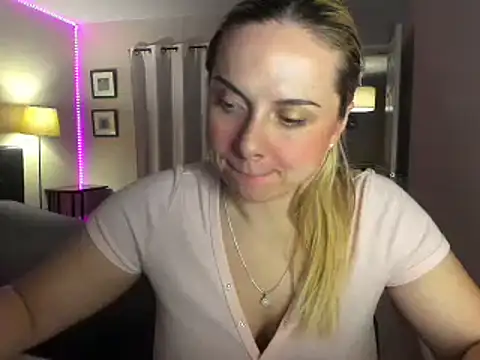 HappyIva online show from 09-20-25, 06:47