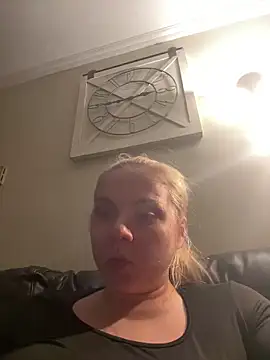 HappyIva online show from 11-24-25, 10:15