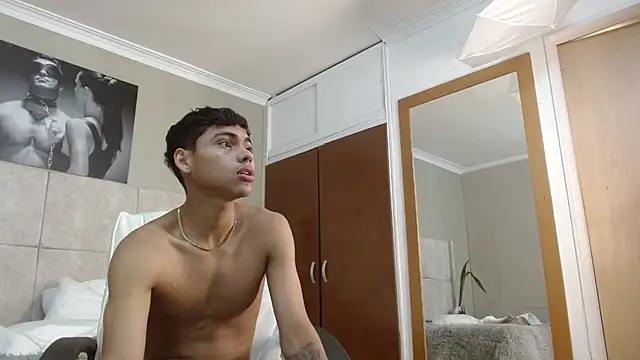 adam piarse01 online show from 09-29-25, 01:49