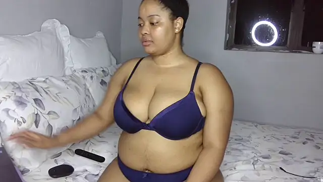 sexytinashe21 online show from 09-18-25, 09:28