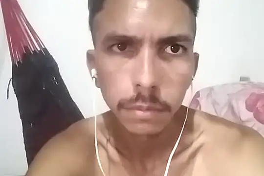 MagrinhoSaradoo online show from 02-14-25, 04:04