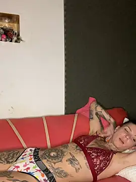 Izy cute  online show from 03-21-25, 08:06