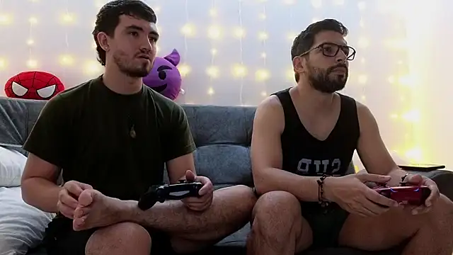 Snapshot of ErickBrant chatting on 02-02-25, 11:53 ErickBrant online show from 02-02-25, 11:53