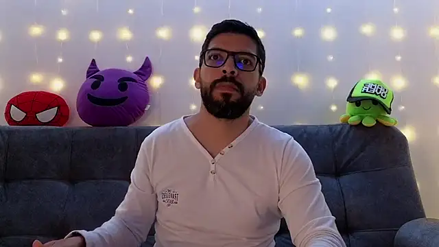 Snapshot of ErickBrant chatting on 03-04-25, 08:49 ErickBrant online show from 03-04-25, 08:49