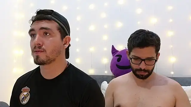 Snapshot of ErickBrant chatting on 03-21-25, 03:12 ErickBrant online show from 03-21-25, 03:12