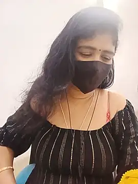 Snapshot of Lucky-Deepthi chatting on 06-13-26, 02:20 Lucky-Deepthi online show from 06-13-26, 02:20