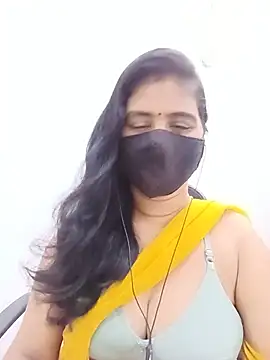 Snapshot of Lucky-Deepthi chatting on 06-21-26, 02:47 Lucky-Deepthi online show from 06-21-26, 02:47