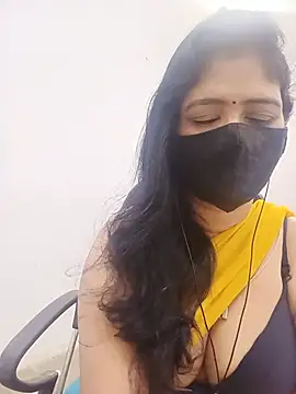 Snapshot of Lucky-Deepthi chatting on 06-26-26, 01:21 Lucky-Deepthi online show from 06-26-26, 01:21