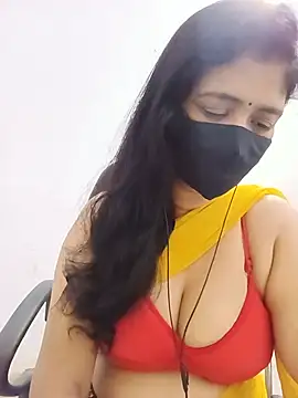 Snapshot of Lucky-Deepthi chatting on 07-26-26, 10:27 Lucky-Deepthi online show from 07-26-26, 10:27