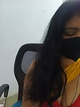 Snapshot of Lucky-Deepthi chatting on 07-27-26, 10:50 Lucky-Deepthi online show from 07-27-26, 10:50