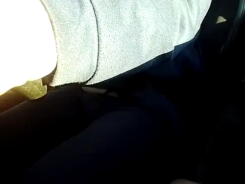 Snapshot of aigledauphin chatting on 10-01-25, 07:36 aigledauphin online show from 10-01-25, 07:36