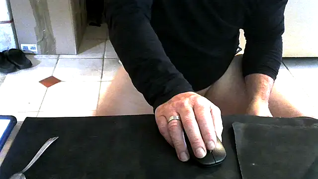 Snapshot of aigledauphin chatting on 10-09-25, 11:08 aigledauphin online show from 10-09-25, 11:08