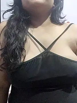 Snapshot of BigAssSarah chatting on 03-16-25, 12:45 BigAssSarah online show from 03-16-25, 12:45