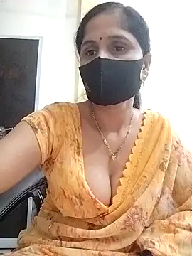 priyancyfun online show from 10-28-25, 04:42