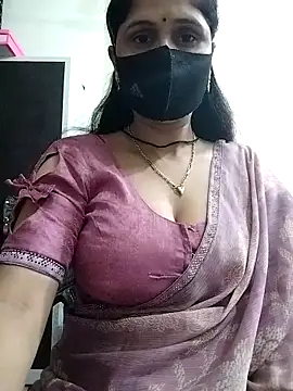 Snapshot of priyancyfun chatting on 11-19-25, 04:51 priyancyfun online show from 11-19-25, 04:51