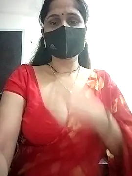 Snapshot of priyancyfun chatting on 11-24-25, 05:23 priyancyfun online show from 11-24-25, 05:23