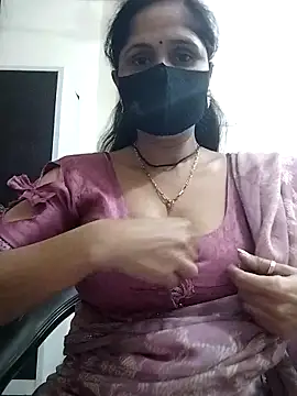 Snapshot of priyancyfun chatting on 11-26-25, 04:08 priyancyfun online show from 11-26-25, 04:08