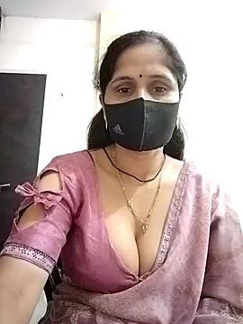 Snapshot of priyancyfun chatting on 11-29-25, 01:52 priyancyfun online show from 11-29-25, 01:52