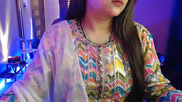 Snapshot of Mitikaa chatting on 03-19-26, 01:37 Mitikaa online show from 03-19-26, 01:37