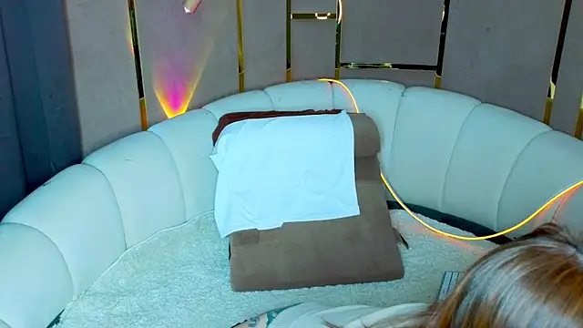 emilytrays online show from 05-27-26, 01:57