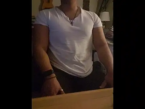 Snapshot of pitorico_bb chatting on 12-14-25, 01:33 pitorico bb online show from 12-14-25, 01:33