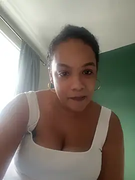 Snapshot of Porsha-Essex chatting on 01-06-25, 02:03 Porsha-Essex online show from 01-06-25, 02:03