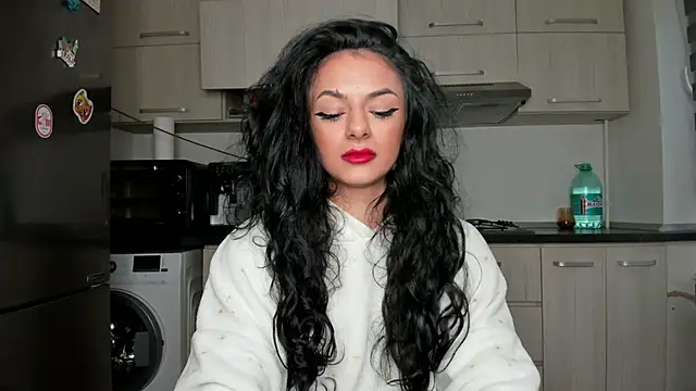 NNNoire online show from 01-29-25, 06:22