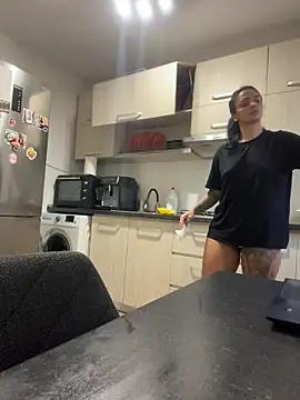 NNNoire online show from 11-25-25, 01:44