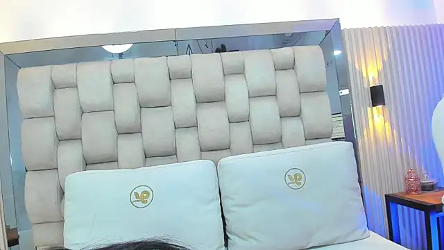 Snapshot of ashlyn_parker chatting on 02-10-25, 08:21 ashlyn parker online show from 02-10-25, 08:21