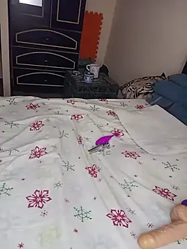 Snapshot of lagitana40 chatting on 01-05-25, 03:00 lagitana40 online show from 01-05-25, 03:00