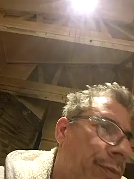 Snapshot of dimitrimarek chatting on 01-04-25, 09:52 dimitrimarek online show from 01-04-25, 09:52