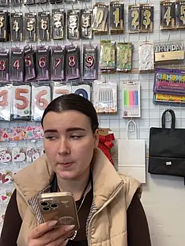 mewKate online show from 04-14-26, 08:09