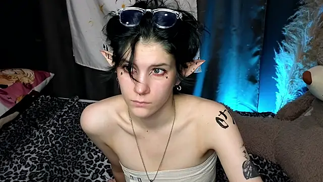 Hyeon Jin online show from 01-15-25, 12:41