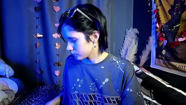 Hyeon Jin online show from 02-23-25, 08:55