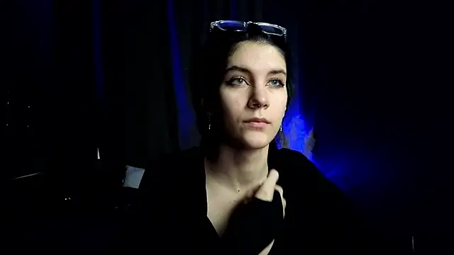 Hyeon Jin online show from 03-04-25, 02:10