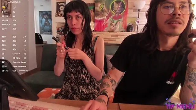 Snapshot of shamelesss_ chatting on 10-27-25, 02:43 shamelesss online show from 10-27-25, 02:43