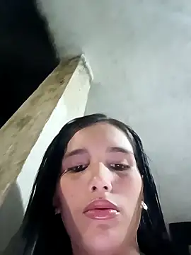 Snapshot of the_queen_of_street chatting on 11-20-25, 01:50 the queen of street online show from 11-20-25, 01:50