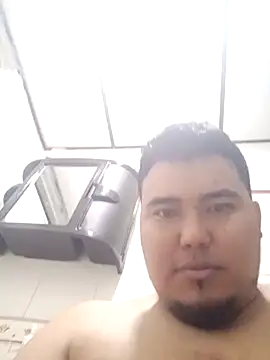 Snapshot of parejanuevahoff chatting on 11-14-25, 12:09 parejanuevahoff online show from 11-14-25, 12:09