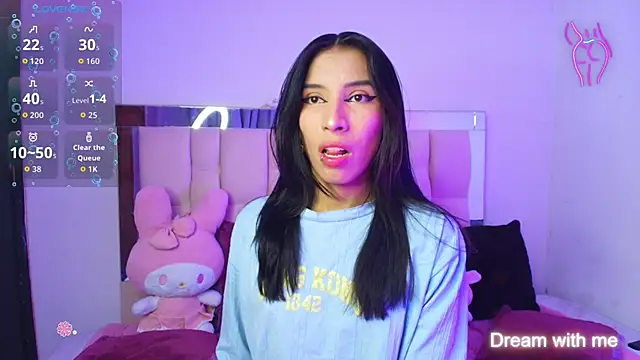 Snapshot of Silver_Rosex chatting on 10-23-25, 06:02 Silver Rosex online show from 10-23-25, 06:02