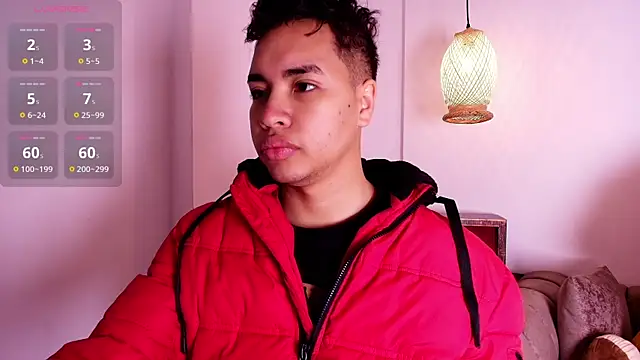 Snapshot of AlecLightwood_ chatting on 12-18-25, 05:46 AlecLightwood online show from 12-18-25, 05:46