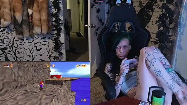 Snapshot of trashbrat chatting on 09-22-25, 08:16 trashbrat online show from 09-22-25, 08:16